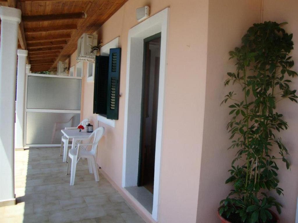 פאלאוקסטריצה Anthimos Rooms חדר תמונה